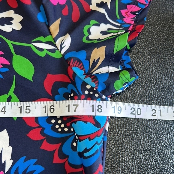 Jude Connally Ella Dress Chintz Navy Floral
Short Sleeve Pockets Sz M - Picture 9 of 12